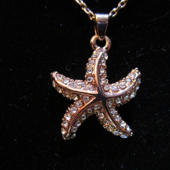 Jewelry - Starfish necklace